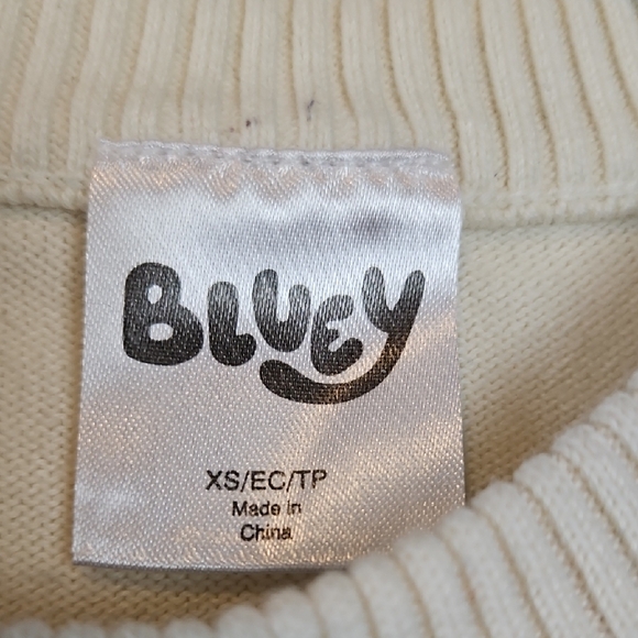 Bluey Childs Festive Holiday Sweater with Cartoon Design Size XS - Picture 3 of 9
